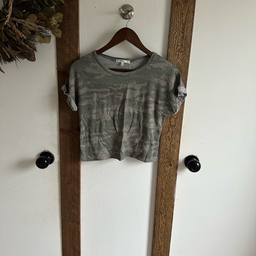 Anti Star Cropped Camo T-Shirt Ultra Soft T Shirt Women’s XS